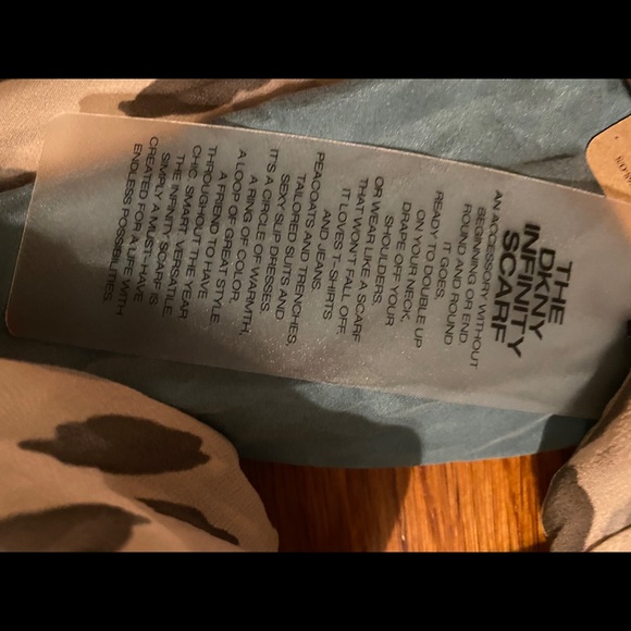 DKNY Pure Infinity Scarf - Picture 2 of 6